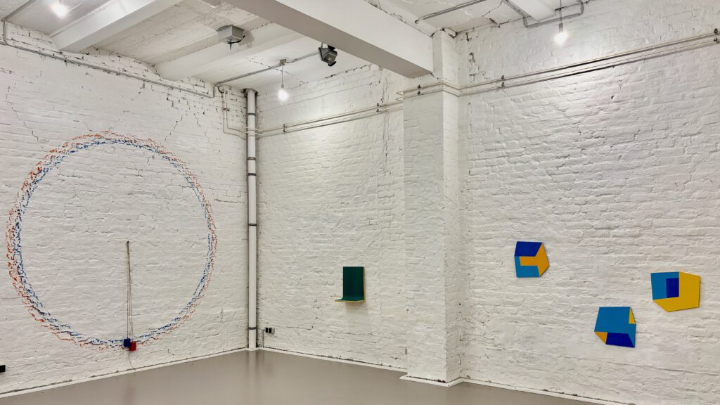 Ausstellungsansicht Layering, Galerie Floss & Schultz